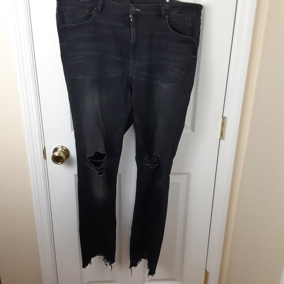 H&M Destroyed Black Jeans &Denim Size 36 - Picture 1 of 9